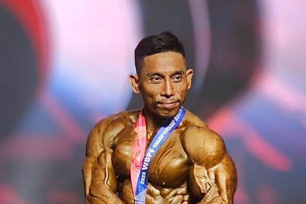 Tấm gương của đam mê và nghị lực - Anh 1