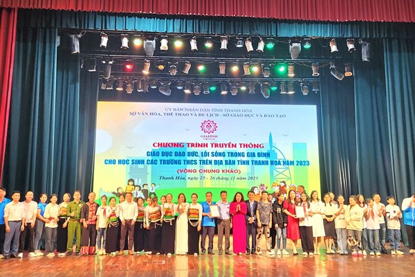 Thanh Hóa truyền thông giáo dục đạo đức, lối sống trong gia đình cho học sinh - Anh 3