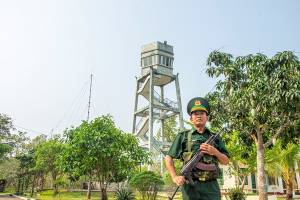 Chắt chiu nước ngọt giữa rừng khộp - Anh 1
