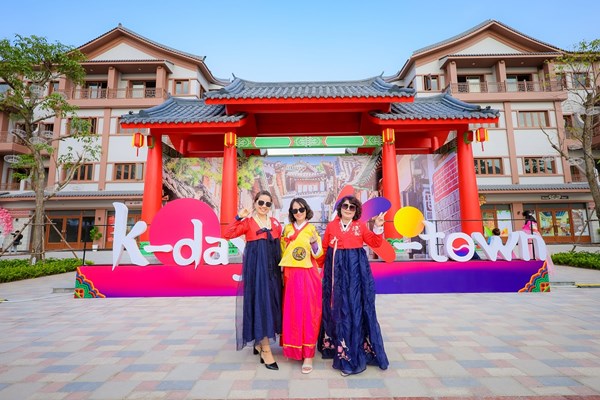 Hàng nghìn người đắm chìm trong văn hóa Hàn Quốc tại lễ hội “K-Day in K-Town” - Anh 7