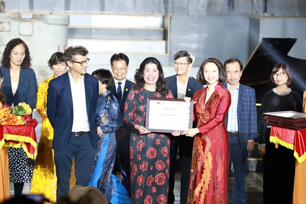 Gần 300 ngàn lượt khách tham gia Lễ hội Thiết kế sáng tạo Hà Nội 2023 - Anh 2