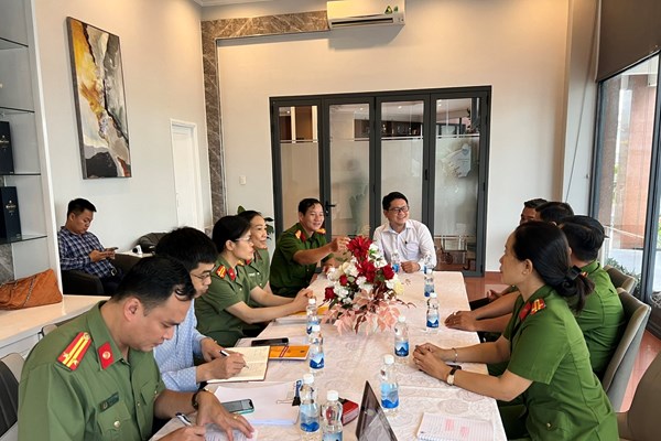 An Giang: Nhiều khách sạn thực hiện chưa đúng Luật Phòng, chống tác hại của thuốc lá - Anh 1