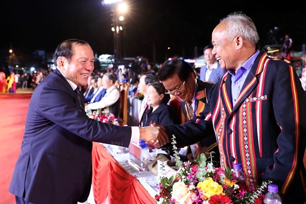 Tưng bừng Ngày hội VHTTDL các dân tộc vùng Tây Nguyên - Anh 2