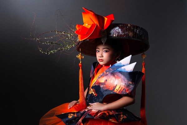 Thời trang Việt mở màn show diễn tại Philippines - Anh 3