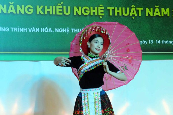 Nghịch lý chuyện thiếu nhân lực, khó tuyển sinh ở các ngành đào tạo VHNT - Anh 1