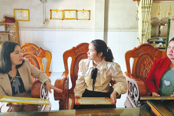 Phụ nữ Hành Tín Tây thay đổi 