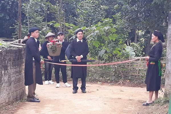 Hát Quan làng- nét đẹp văn hóa trong lễ cưới của người Tày - Anh 2