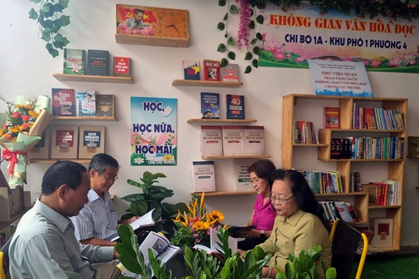 “Tiếp lửa” tình yêu sách trong cộng đồng - Anh 3