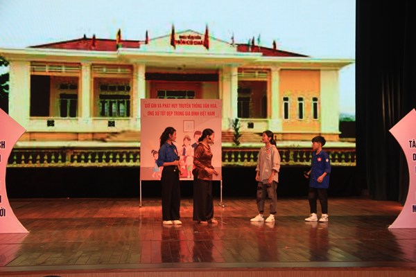 Thanh Hoá: Đẩy mạnh giáo dục đạo đức, lối sống trong gia đình cho học sinh - Anh 1