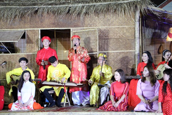 TP.HCM: Kỷ niệm 10 năm UNESCO ghi danh Đờn ca tài tử Nam Bộ - Anh 2