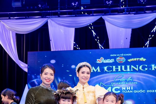Chạm đến ước mơ - Anh 3