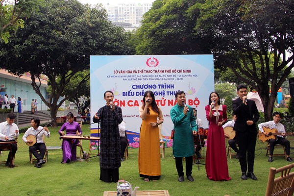 Hội thảo khoa học và trưng bày chuyên đề về nghệ thuật Đờn ca tài tử Nam Bộ - Anh 4