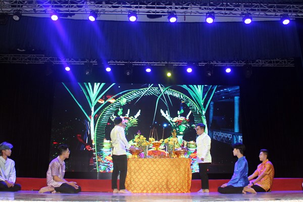 Rực rỡ Sắc màu văn hóa “Rik Reay Pithi Ok Om Bok - Vui hội Ok Om Bok” - Anh 2