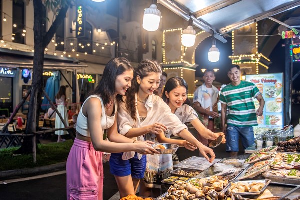 8Wonder cùng Wake Up Festival “thổi bùng” làn sóng du lịch lễ hội tại Phú Quốc - Anh 9