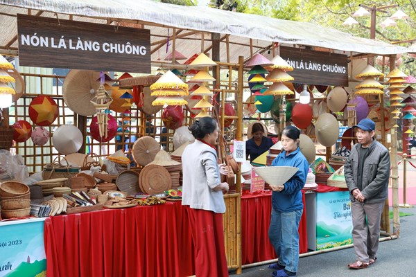 Hà Nội: Đưa thêm nhiều điểm du lịch sinh thái vào phục vụ du khách - Anh 1