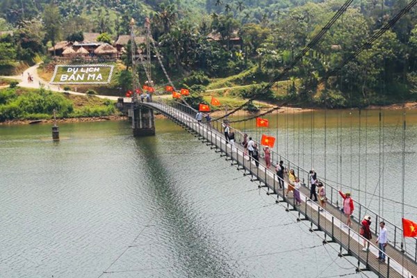 Thanh Hoá thúc đẩy phát triển bền vững vùng đồng bào dân tộc thiểu số - Anh 2