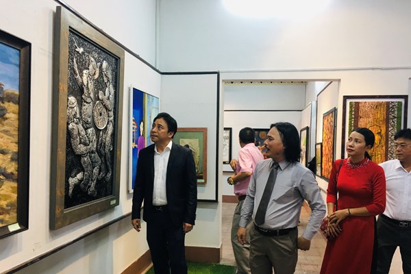 Khánh Hòa: Triển lãm Mỹ thuật - Nhiếp ảnh chào năm mới 2024 - Anh 2