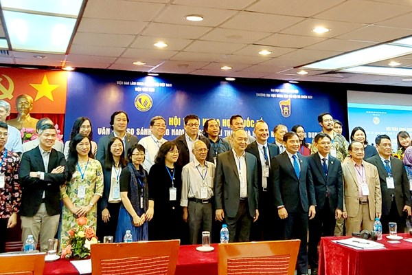 Tìm giải pháp thúc đẩy nghiên cứu khoa học và giảng dạy văn học so sánh ở Việt Nam - Anh 2