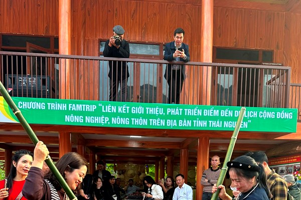 Quảng bá các sản phẩm du lịch đặc trưng, đậm màu sắc văn hóa dân tộc - Anh 2