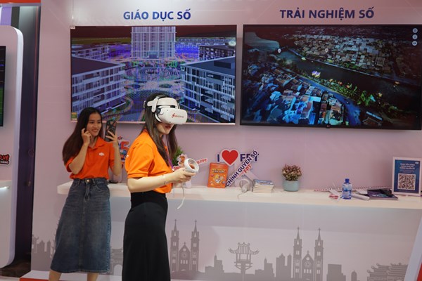 Kiến tạo và khai thác dữ liệu số để phát triển du lịch văn hóa - Anh 1