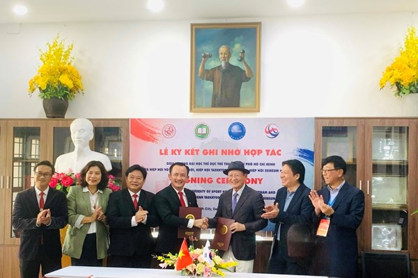 Trường Đại học TDTT TP.HCM ký kết hợp tác với Hiệp hội Võ thuật thế giới - Anh 1