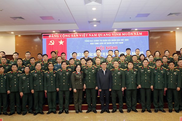 Tìm giải pháp thu hút đông khách tham quan đến hệ thống bảo tàng quân đội - Anh 1