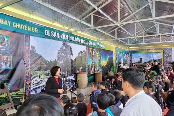 Vui Tết cơm mới với người Lự - Anh 3