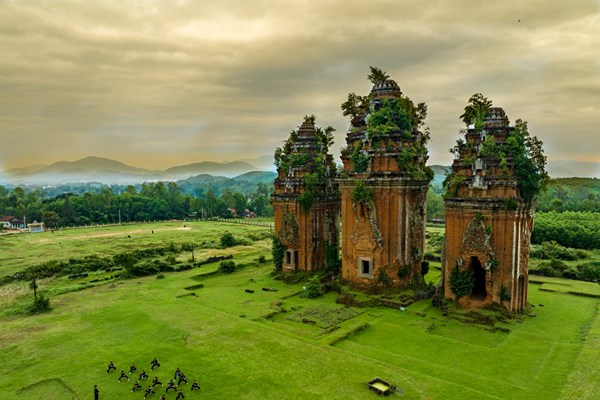 Bình Định sẽ kiểm tra tổng thể việc quản lý tiền công đức, tài trợ tại các di tích - Anh 1