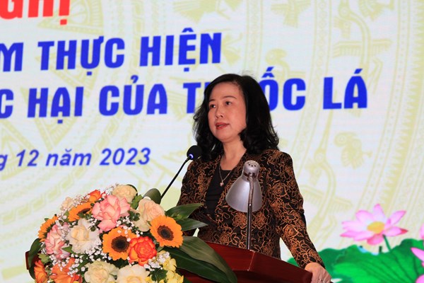 Bộ trưởng Bộ Y tế chỉ ra những yếu tố ảnh hưởng đến nỗ lực phòng, chống tác hại của thuốc lá - Anh 1