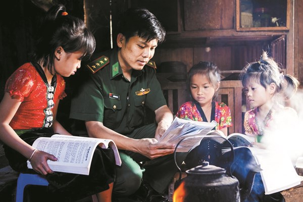 Triển lãm “Quân với dân một ý chí” - Anh 4