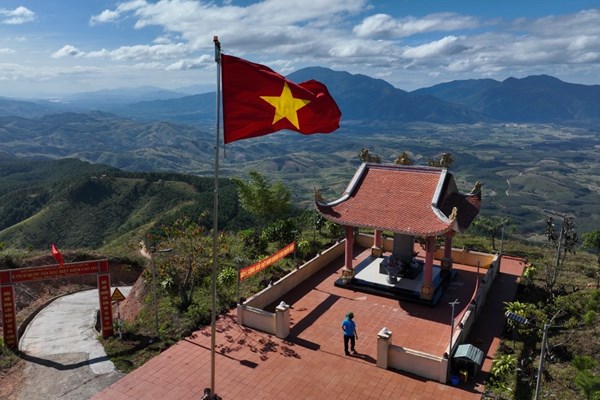 Kon Tum: Đánh thức tiềm năng phát triển du lịch ở huyện Sa Thầy - Anh 3