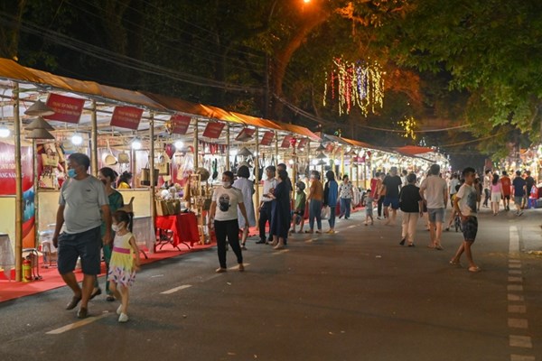Tuyên Quang khẳng định thương hiệu trên bản đồ du lịch - Anh 2