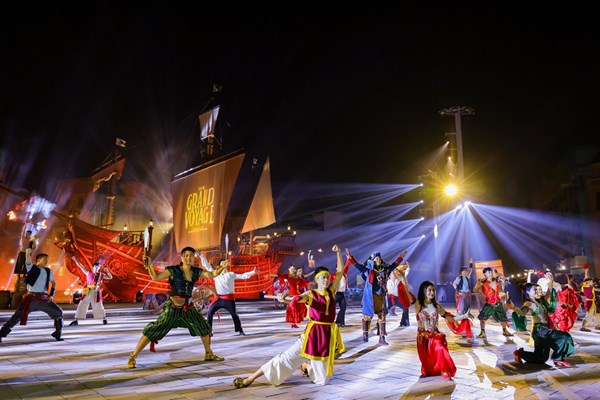 Không cần chen chúc phố cổ, giới trẻ Hà thành đổ xô đến “vũ trụ giải trí” lớn nhất miền Bắc - Anh 4