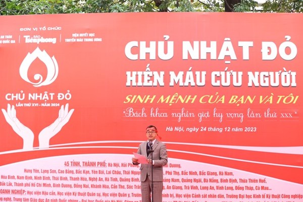 Sưởi ấm Giáng sinh bằng những giọt máu tình nguyện - Anh 1