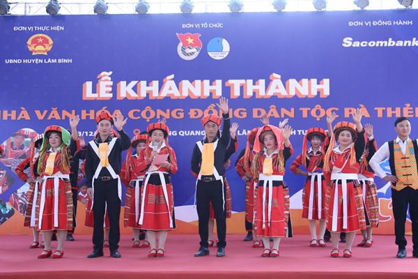 Khánh thành nhà văn hóa cộng đồng dân tộc Pà Thẻn - Anh 3