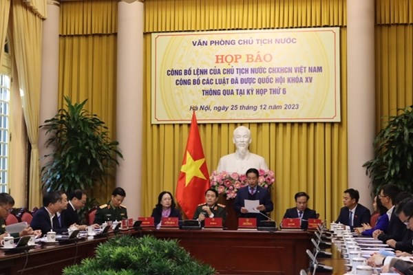 Công bố Lệnh của Chủ tịch nước về 7 luật vừa được Quốc hội thông qua - Anh 1