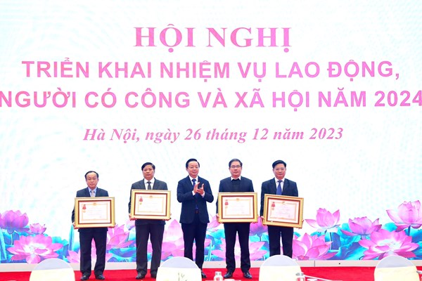 Năm 2024, phấn đấu tỉ lệ thất nghiệp dưới 4% - Anh 2