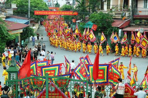 Về việc đề xuất đổi tên và hướng dẫn treo biển di tích tại Khu di tích kiến trúc nghệ thuật quốc gia Phủ Dầy (Nam Định): Đúng quy định của pháp luật về di sản văn hóa và đúng thẩm quyền - Anh 1