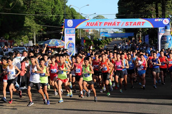 Nhiều chân chạy hàng đầu tham dự Giải VĐQG Việt dã leo núi “Chinh phục đỉnh cao Bà Rá” 2024 - Anh 3