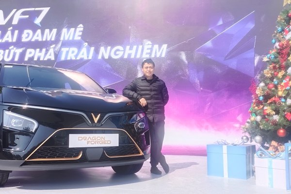 Người dùng trải nghiệm xe điện VF 7: Mọi thứ đều vượt trội xe xăng - Anh 4