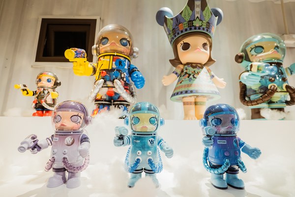 Hàng ngàn khách hàng check-in mua sắm tại Hội chợ Art toy Giáng sinh quốc tế đầu tiên tại Việt Nam - Anh 4