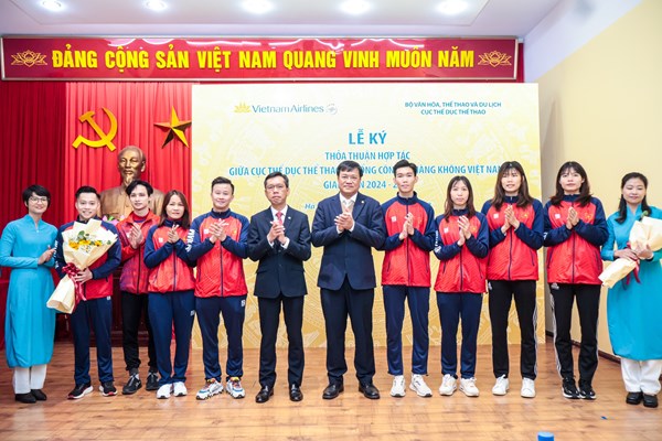 Cục TDTT và Việt Nam Airlines ký thỏa thuận hợp tác - Anh 2