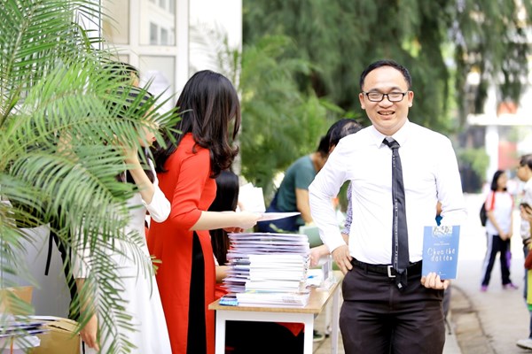 TS. Ngọc Lê Ninh ra mắt nhạc phẩm “Bài ca môi trường” - Anh 4
