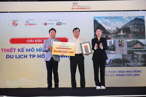 Trao giải Cuộc thi “Thiết kế mô hình check-in du lịch và biểu tượng vui du lịch TP.HCM” năm 2023 - Anh 1