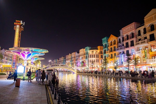 Khám phá tour du lịch đêm cực đã cho giới trẻ Hà thành dịp lễ này - Anh 7