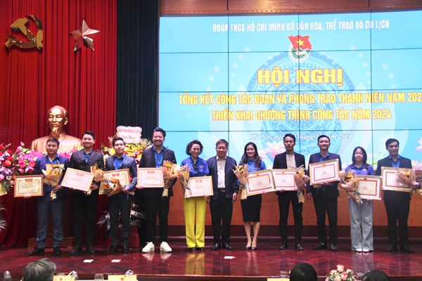 Tuổi trẻ Bộ VHTTDL: Xung kích, sáng tạo, chung tay xây dựng ngành VHTTDL ngày càng lớn mạnh - Anh 6