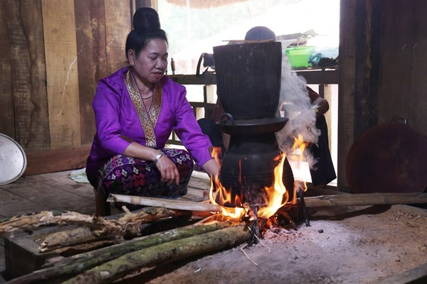 Lễ vào nhà mới của dân tộc Lào - Anh 2