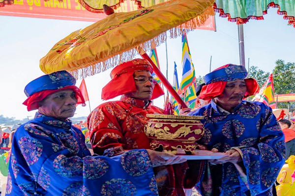 Tăng cường công tác quản lý, tổ chức các hoạt động VHTTDL và lễ hội Xuân Giáp Thìn 2024 - Anh 1