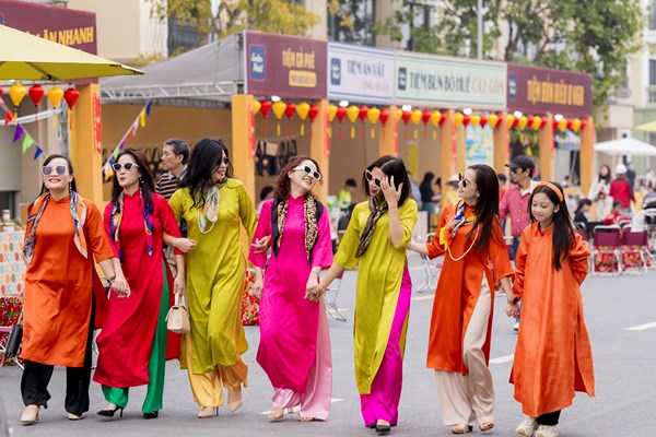 Sắp có Hội chợ Xuân 2024 quy mô lớn chưa từng có tại phía Đông Hà Nội - Anh 1
