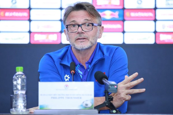 HLV Troussier: Quân số lựa chọn dự Asian Cup là phù hợp nhất hiện tại - Anh 1